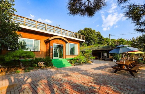 Jecheon House | Jecheon Hosu Pension