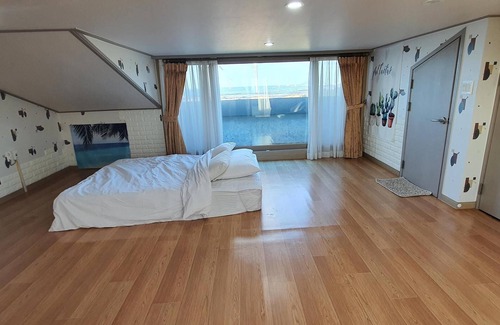 Hallim House | Jeju Basafan Spa Pension