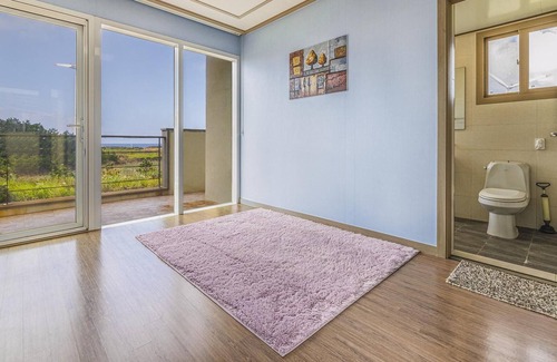 Hallim House | Jeju Basafan Spa Pension