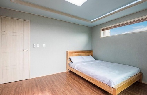 Hallim House | Jeju Frien Pension