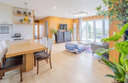Hallim House | Jeju Jeobadae Nuwo