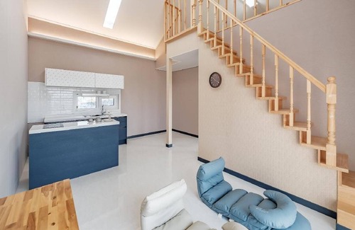 Hallim House | Jeju Sihyeonuipungcha Pension