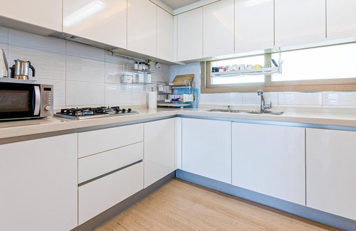 Hallim House | Jeju Skysea Pension