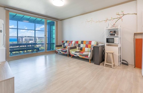 Hallim House | Jeju Skysea Pension