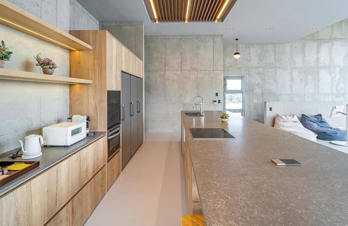 Aewol House | Jeju Themoon Poolvilla