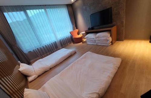 Sabuk Hotel | Jeongseon Intoraon Hotel
