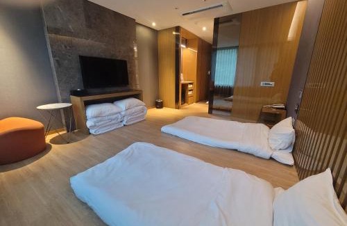 Sabuk Hotel | Jeongseon Intoraon Hotel