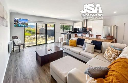 East Jindabyne House | Jerrara Escape Two