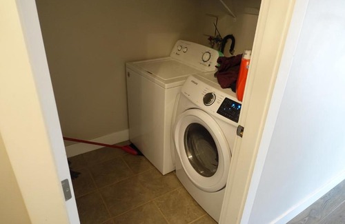 Marpole Apartment | jery mou townhouse