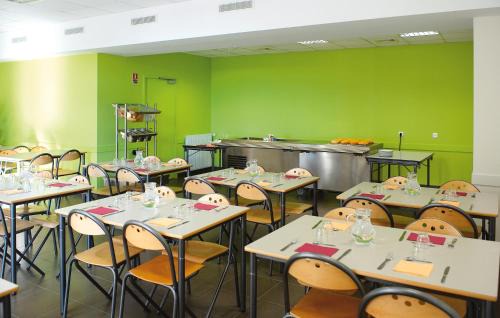 Cholet Hotel | JF Accueil & Formation