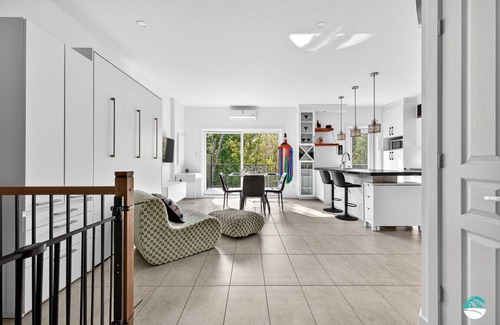 Gatineau Apartment | JGR Calm Glow 1 bedroom apartment