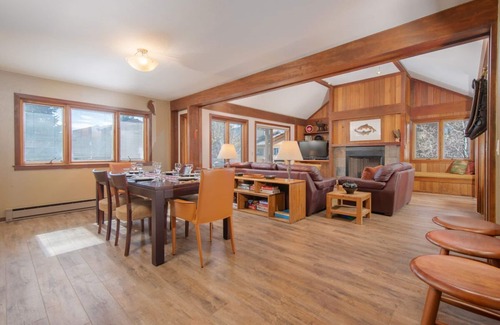 Teton Village Condo | JHRL - Teewinot D4, Great Slopeside Location