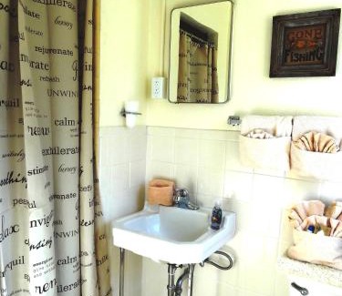 Mount Ida Hotel | JI7, A Queen Guest Room at the Joplin Inn at entrance to the resort Hotel Room