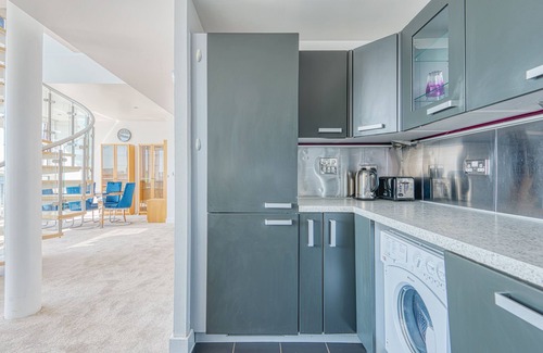 Docklands Apartment | Jibbs Corner Penthouse Apartment