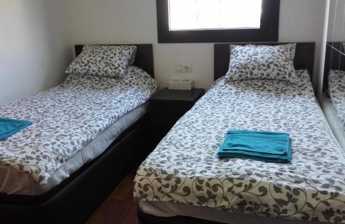 Sant Adria de Besos Apartment | Jie Apartment