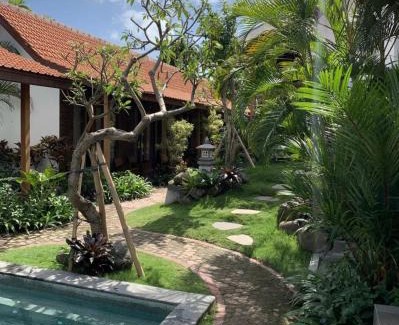 Batu Bolong House | Jinar Guest House
