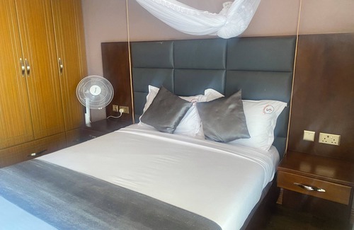 Seeta Hotel | Jinna suites limited