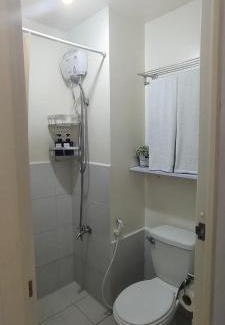 Highway Hills Apartment | JJMC HOMESTAY 22 With netflix and fast wifi