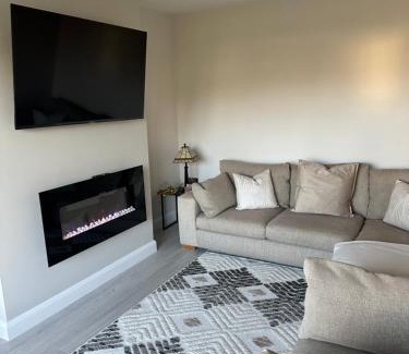 Newcastle House | JJs Retreat