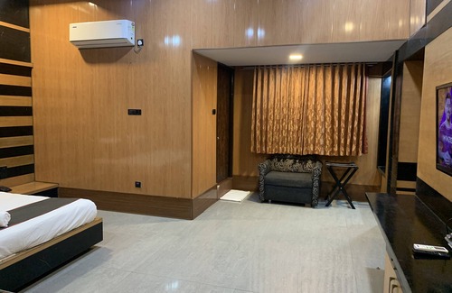 Nagpur Hotel | JK Rooms 148 Hotel Rahul Palace