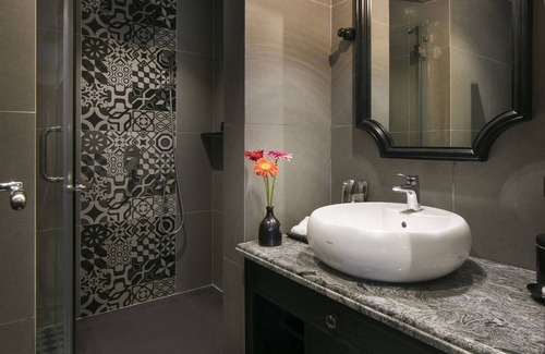 Old Quarter Hotel | JM Marvel Hotel & Spa