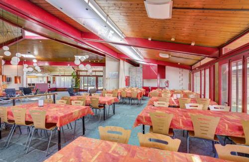 Le Grand-Saconnex Hotel | John Knox International Center