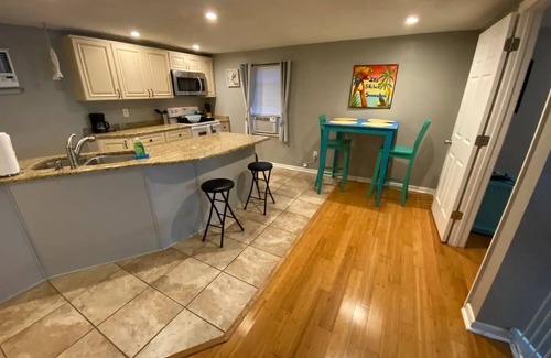 Capri Isle Apartment | Johns Pass Retreat! Water View! 5min Walk to Beach