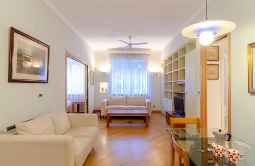 Nervi Apartment | JOIVY Apt for 4 with Exclusive Pool and Garden in Nervi