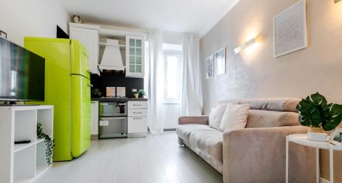 Porta Genova Apartment | JOIVY Vibrant Flat for 4 near parks, in Navigli