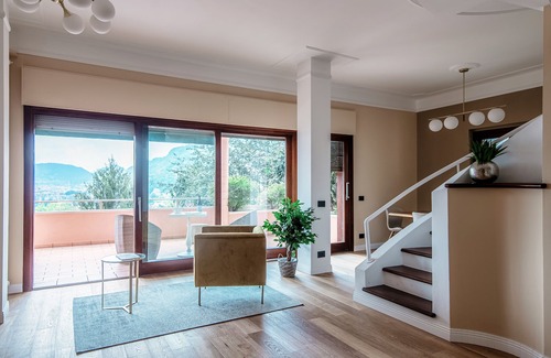 Como Apartment | JOIVY Vila Sofia