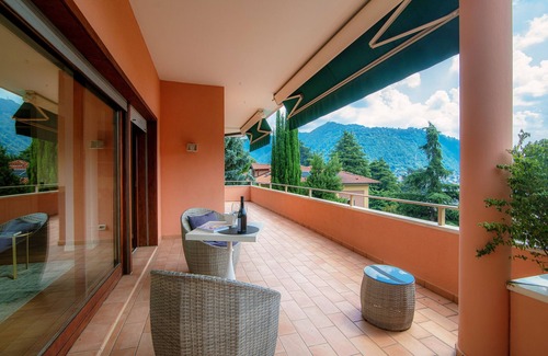 Como Apartment | JOIVY Vila Sofia