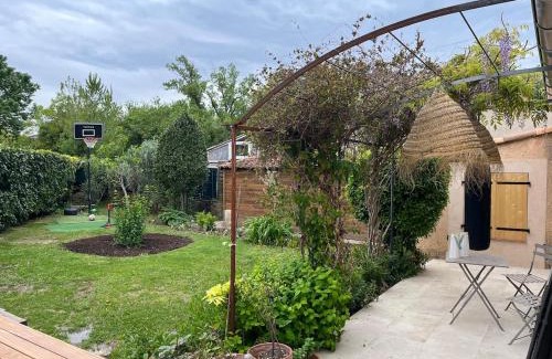 Le Puy-Sainte-Reparade House | Jolie maison de 95 m2 avec jardin proche Luberon