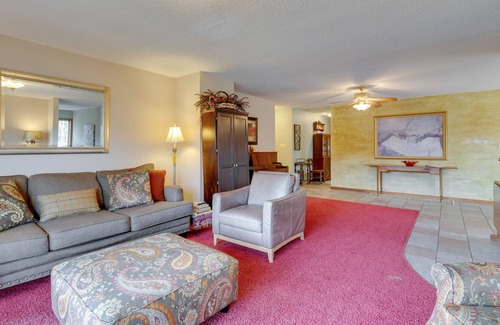 Jonesborough House | Jonesborough Home on 8 Acres w/ Mountain Views!