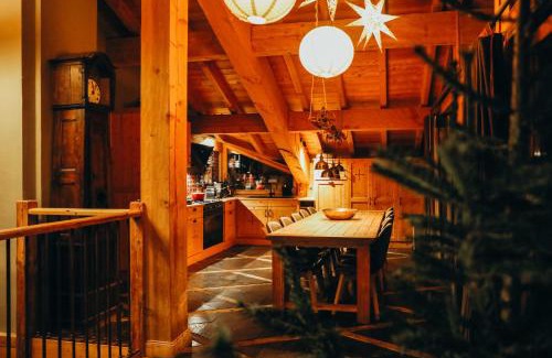 Saint-Martin-de-Belleville Ski Chalet | Joubarbe Rose by Lodji