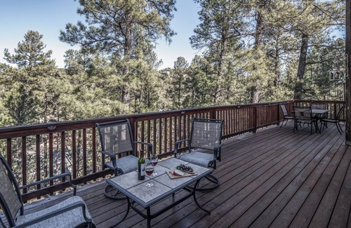 Ruidoso Cabin | Journeys End | Near Village of Ruidoso, Fireplace!