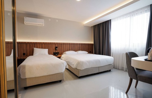 Bahcelievler Mahallesi Hotel | Joyful Hotel By Gnl
