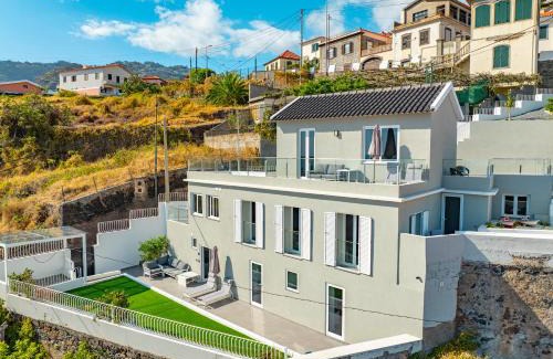 Camara de Lobos House | JPL Blue Horizon Residential - Casa Blue B & C