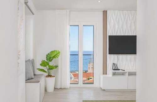 Camara de Lobos House | JPL Blue Horizon Residential - Casa Blue B & C