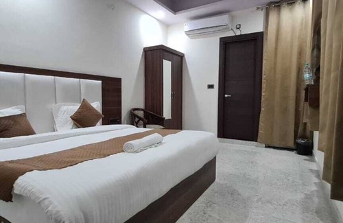 Tapovan Hotel | JSR Hotels