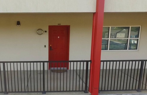 Bluff City Condo | JT² Luxury Penthouse Condominium - 3BDRM, 4BD, 3FBA, Pool, Gym, Hot Tub