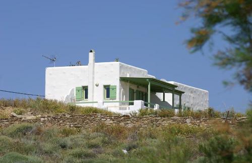 Logaras Apartment | Julia's Beach Studio, familienfreundlich am Meer,mit XL Terrasse, Meerespanorama