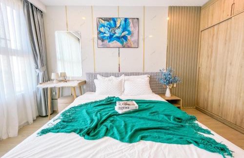 Thang Tam Apartment | Julie's House - The Sóng Vũng Tàu Condotel Căn hộ biển 5 sao hồ bơi vô cực - The Song Vung Tau Condotel 5-star beach view apartment with infinity pool