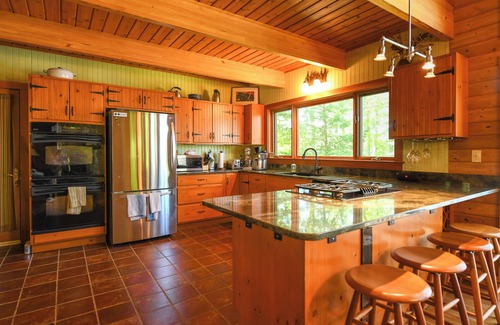Bridgton House | *JULY 4th SPECIAL* New for 2025! Highland Lake Retreat