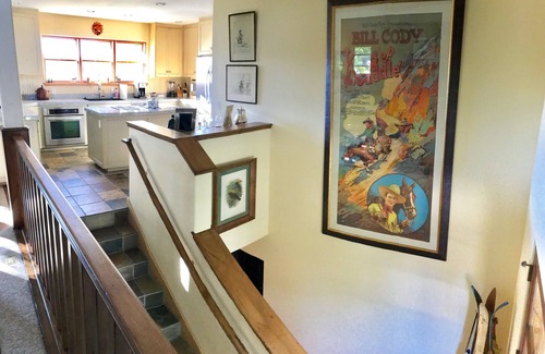 Ketchum House | JUNE DEAL! Ideally located minutes from Ketchum, Sun Valley, and Bald Mountain.