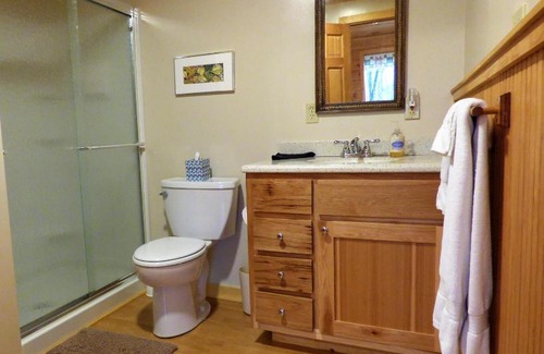 Kachemak Bed & Breakfast | Juneberry Lodge