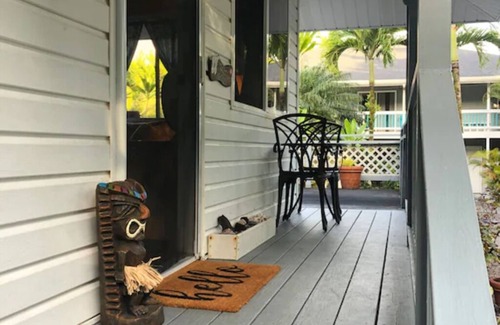 Keaau Cottage | Jungle Cottage: Watch Whales