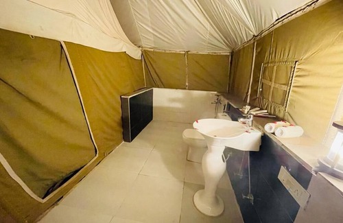 Kanooja Hotel | JUNGLE JOURNEY