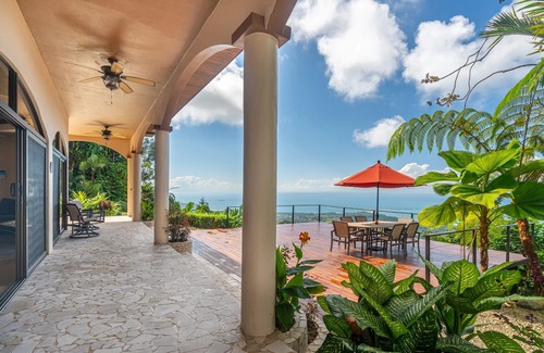 Ballena House | Jungle Luxury! Stunning Whale's Tail View! Pool, Outdoor Shower, Etc.! 5-STAR!