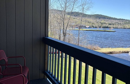 Greenville Junction House | Juniper Motel-Waterfront-Double Queen-Jacuzzi tub