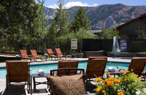 Mammoth Lakes Resort | Juniper Springs Resort